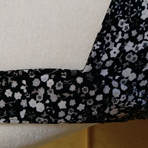 BeBop black floral dress size M - Picture 2 of 11